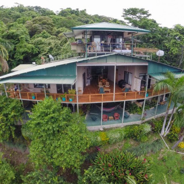 Surfvistavillas views in hilltop Santa Teresa